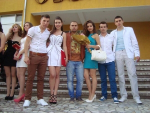 Абитуриенти крумовград 2013